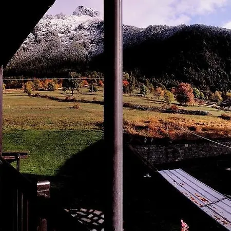 Foyer D'antan Aparthotel Brusson