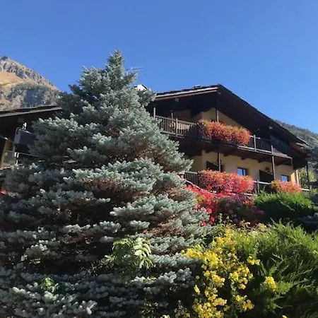 Foyer D'antan Aparthotel Brusson