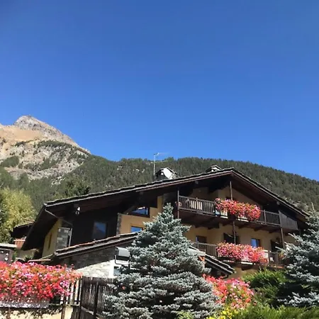 Foyer D'antan Aparthotel Brusson